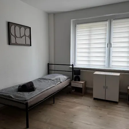 5 Personen Monteurswohnung Галль