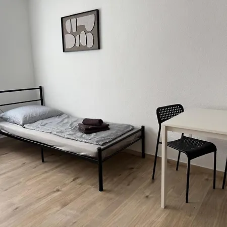 5 Personen Monteurswohnung Галль